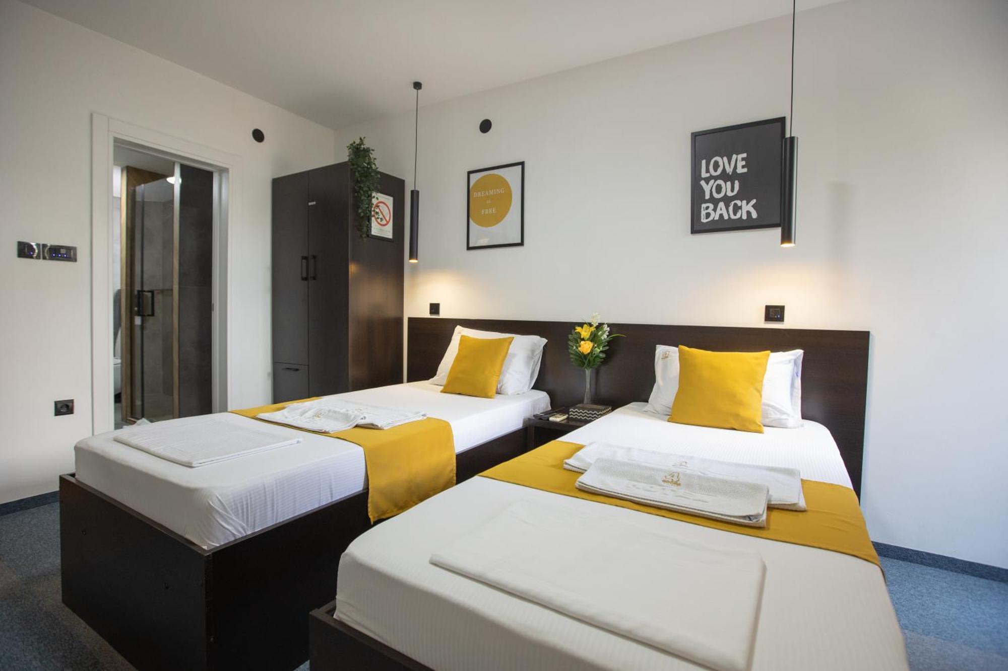 4 Rooms Apartments Nis Exterior photo