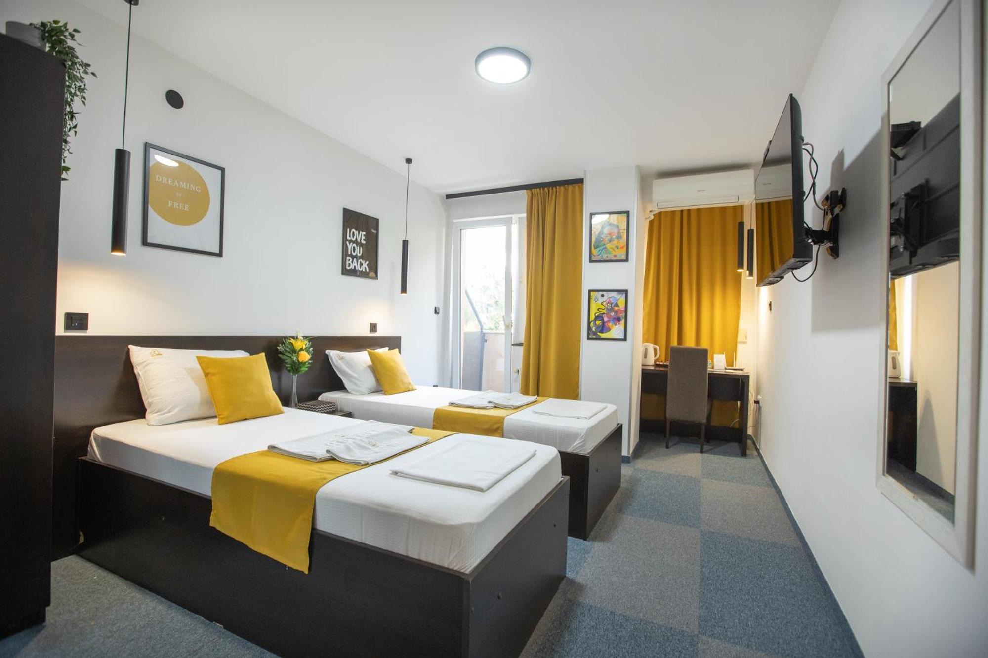 4 Rooms Apartments Nis Exterior photo